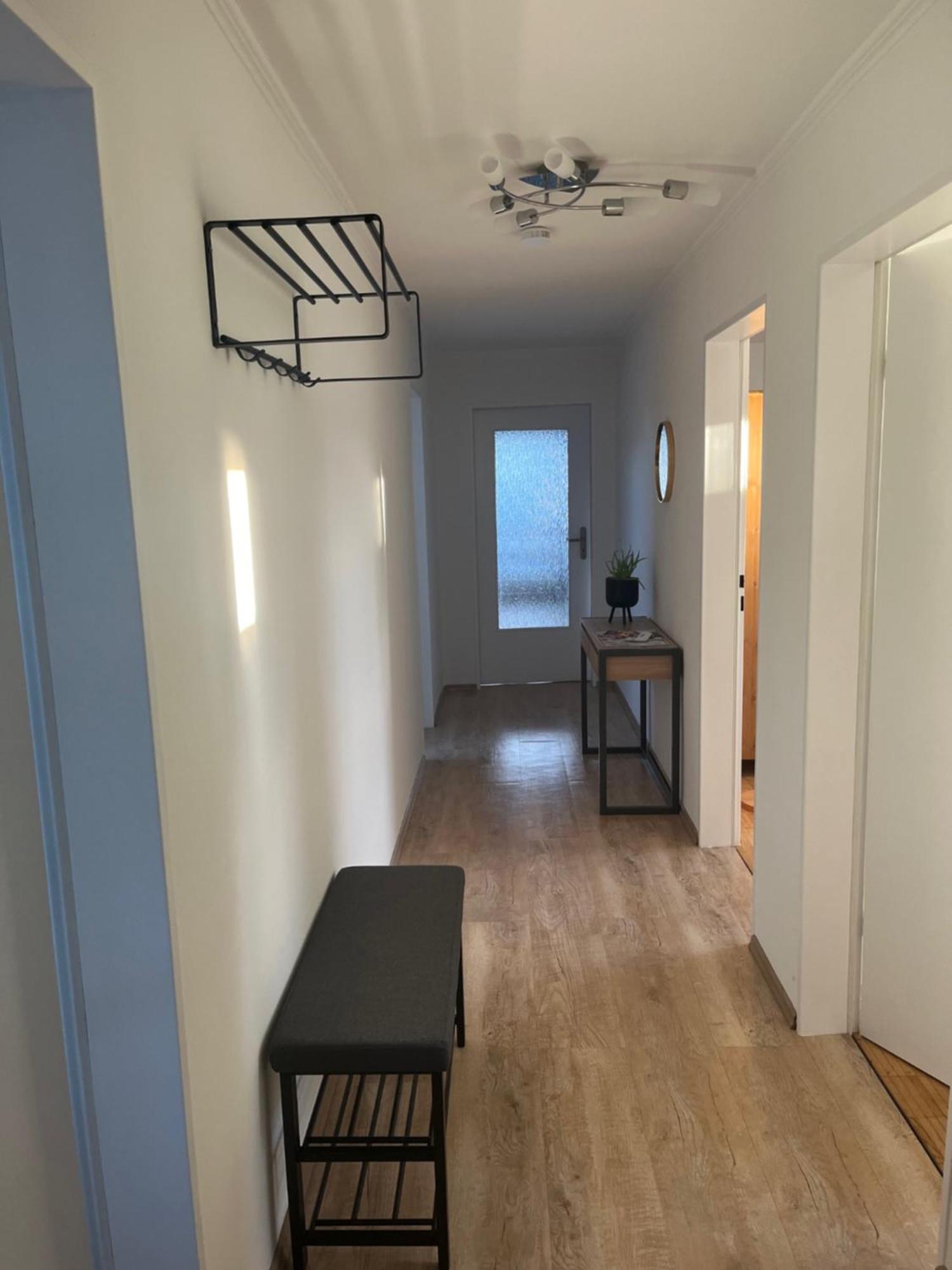 Helle, Ruhige Ferienwohnung Mit Balkon Bad Tölz Buitenkant foto